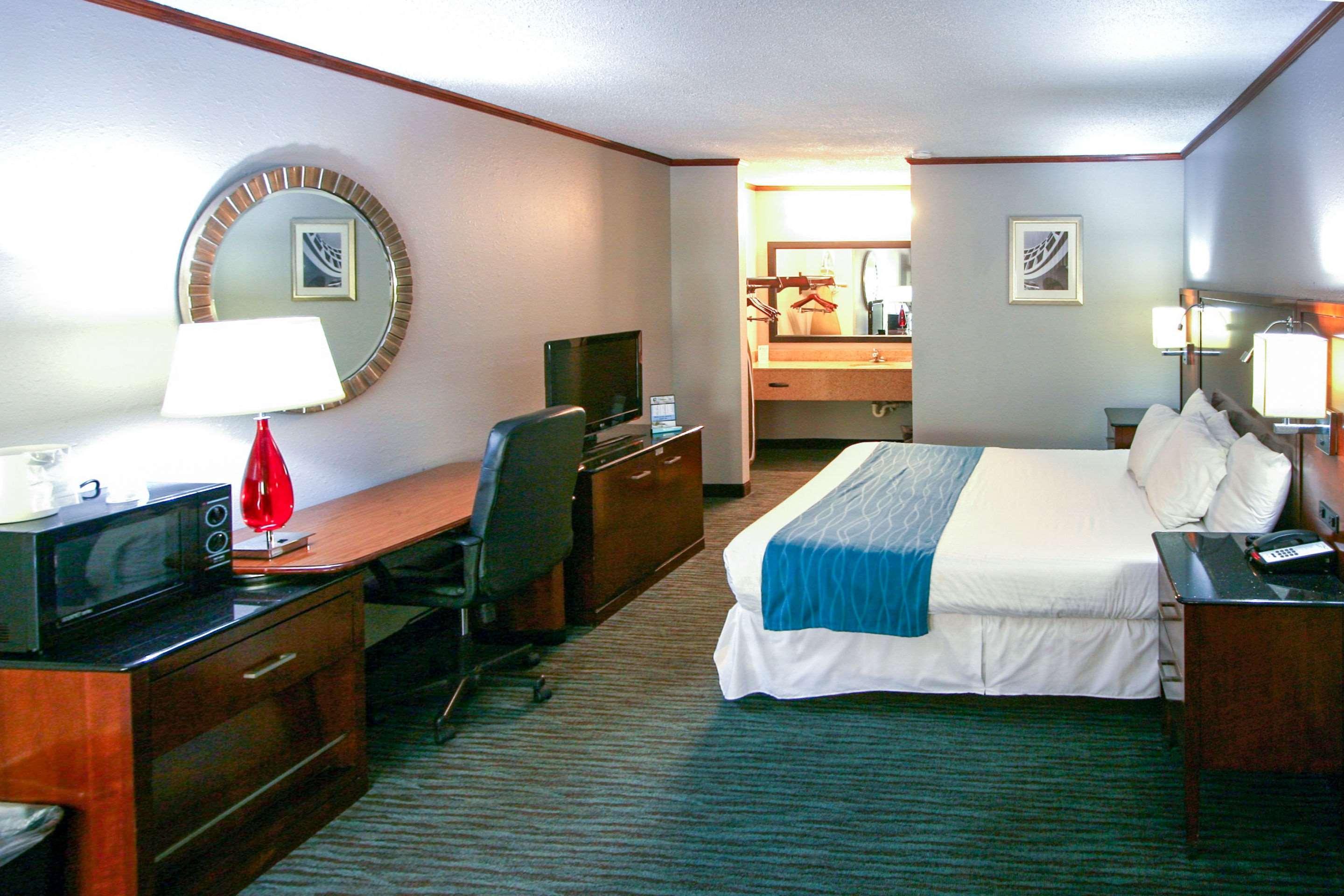 Days Inn By Wyndham Foley Eksteriør bilde